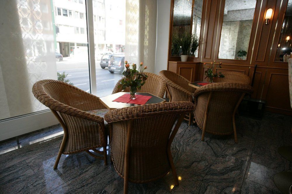 Antares Hotel 3*