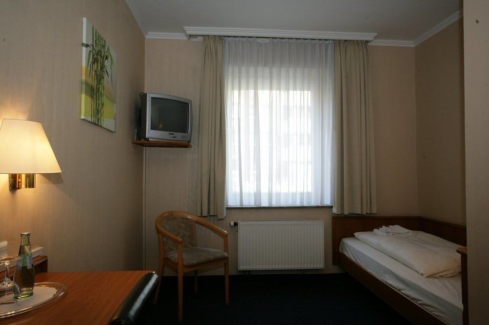 Antares Hotel 3*